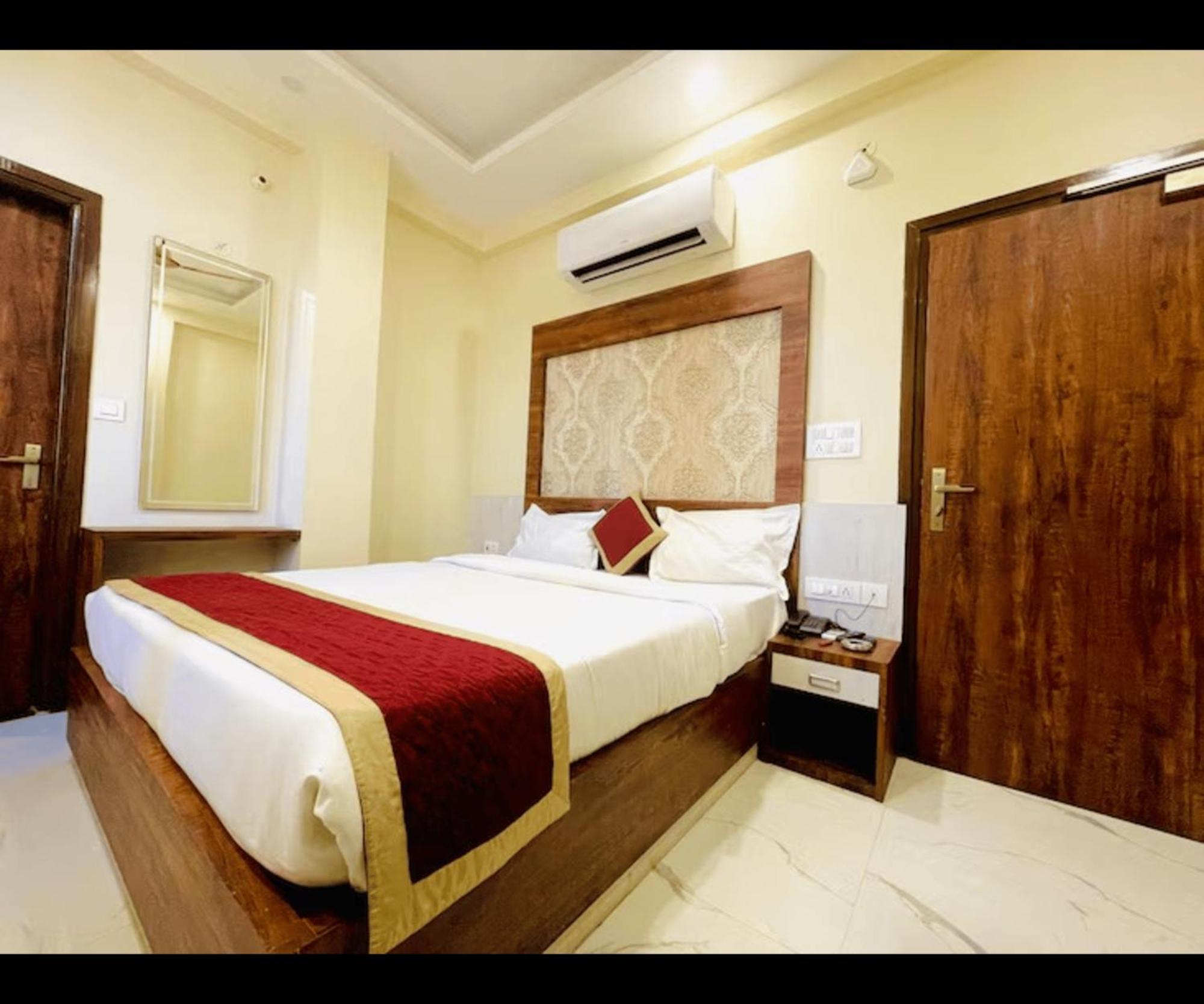 Hotel Hari Inn Divisione di Divisione di Jaipur Esterno foto