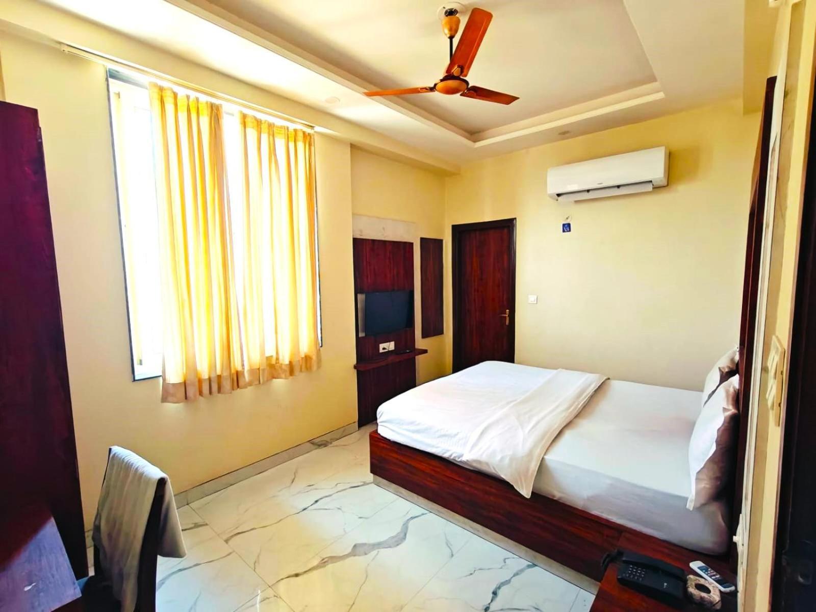 Hotel Hari Inn Divisione di Divisione di Jaipur Esterno foto